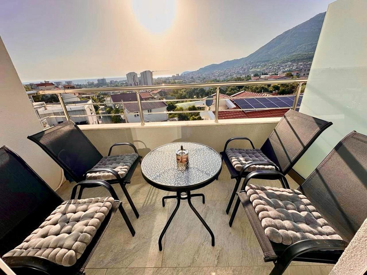 Villa Holiday Apartments Bar Esterno foto